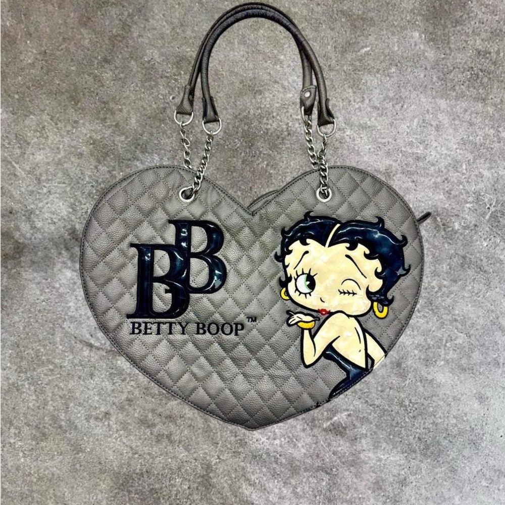 Betty Boop Gray Heart-Shaped Quilted Bag